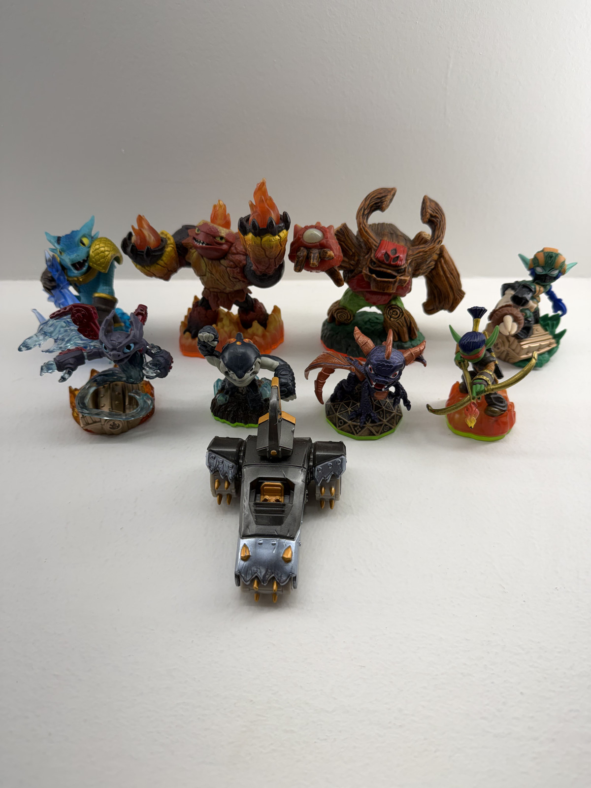 Activision Skylanders Giants Mix Lot Of 9 – Quick Shipping!