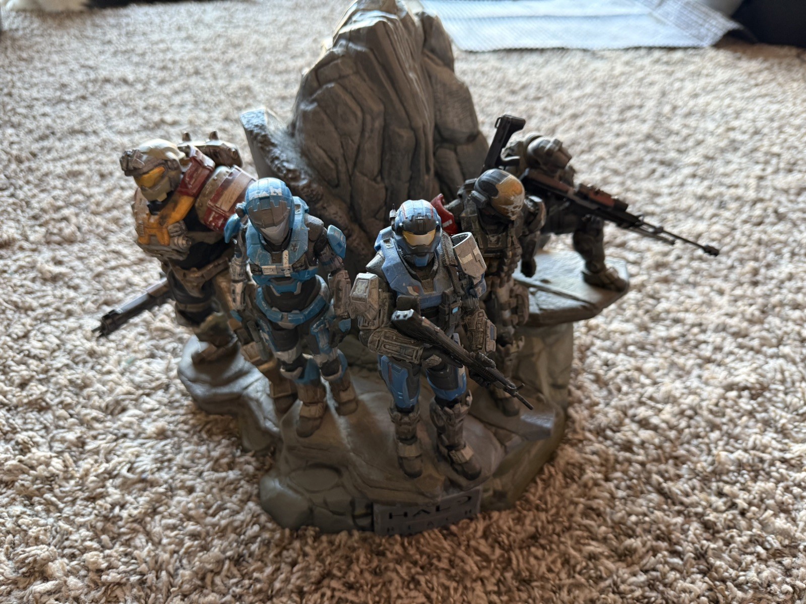 Halo Reach Legendary Edition, Complete Set. All Weapons, Box, Game, and Journal.