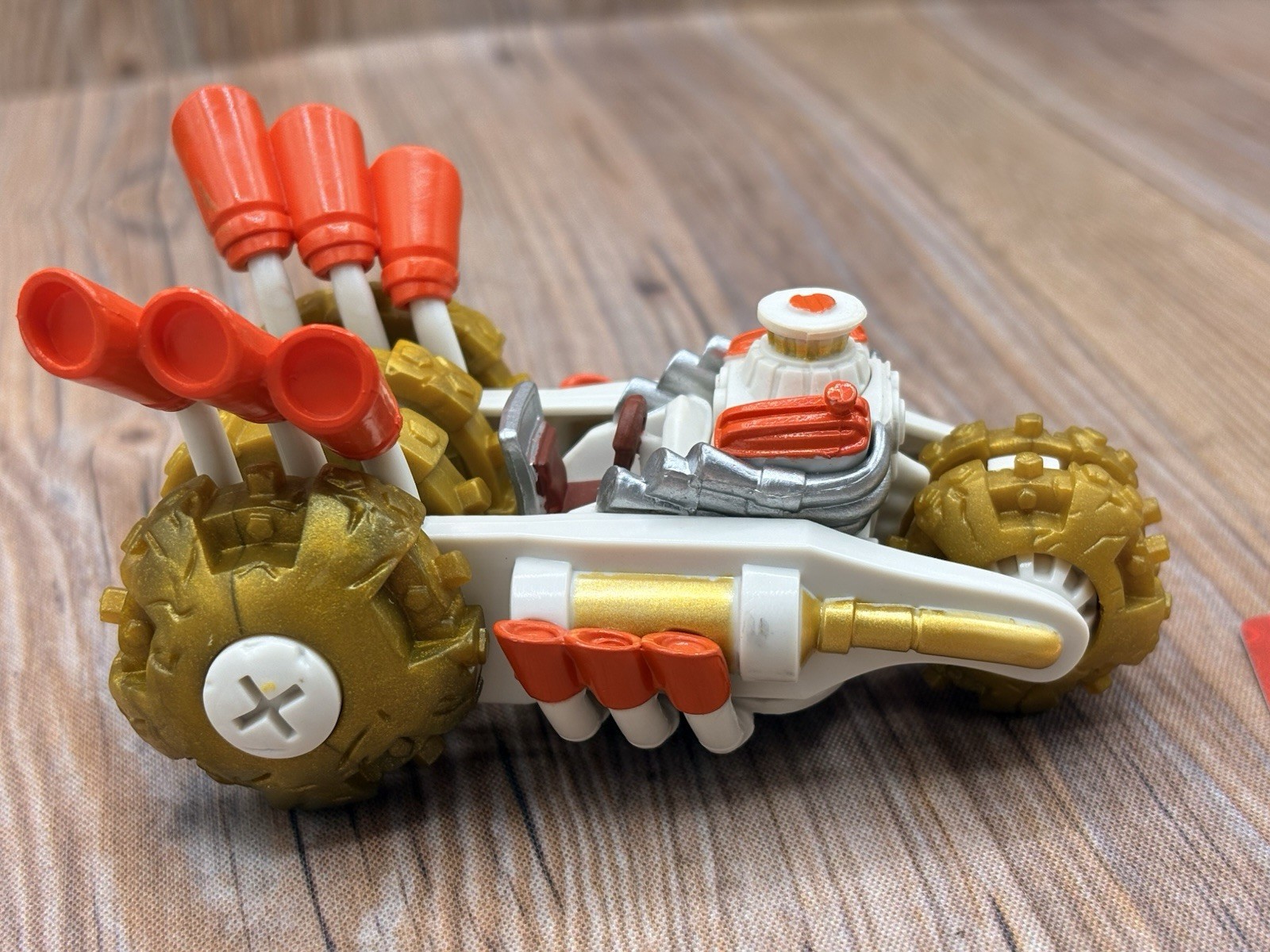 Skylanders Superchargers Land Racing Gold Rusher Vehicle Xbox One Switch PS4 Wii