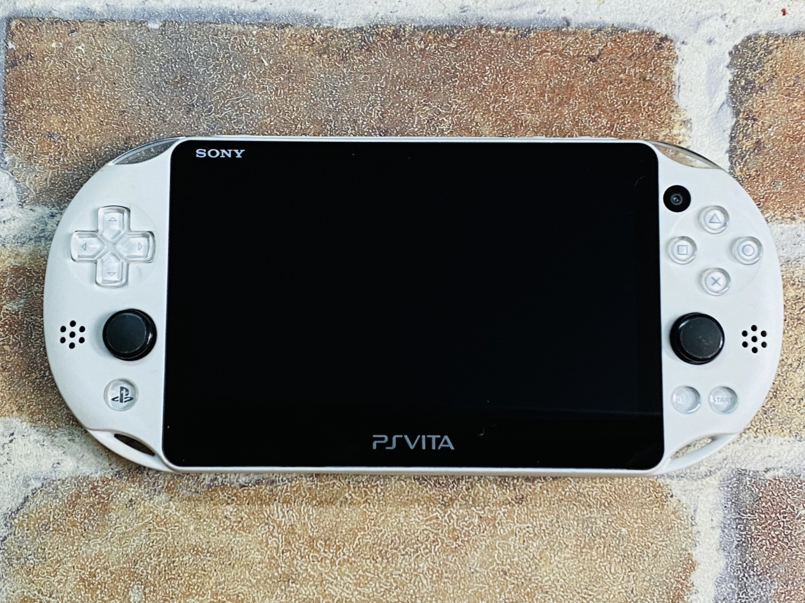 PS Vita Glacier White PCH-2000 SONY PlayStation Japan 8GB Charger Tested DDP