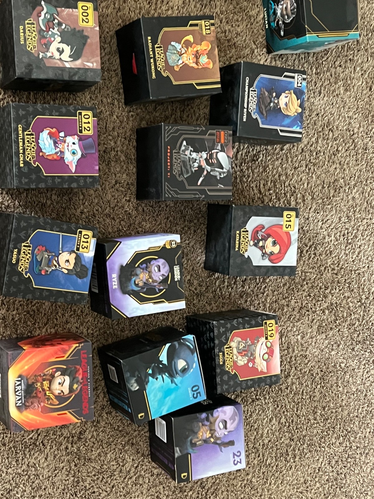 huge lot of league of legends statues