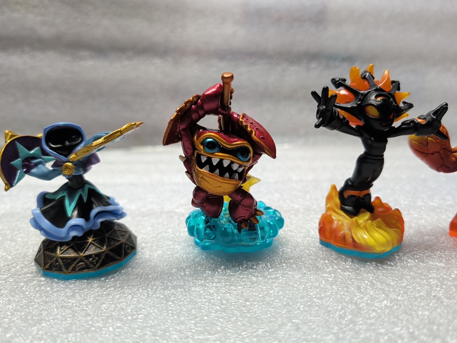 Skylanders Swap Force Lightcore Lot Of 3 Featuring Star Strike, Wham Shell &…