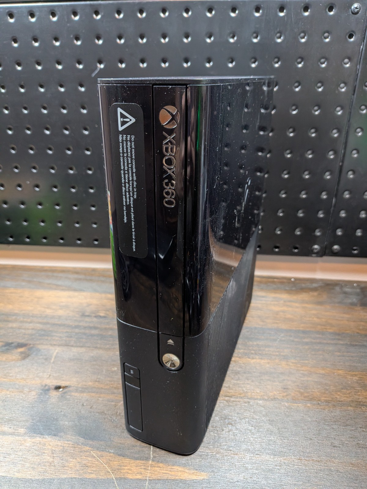 Xbox 360 E Console 500GB Bundle w/ Kinect 4 Controllers 6 Games Tested Working