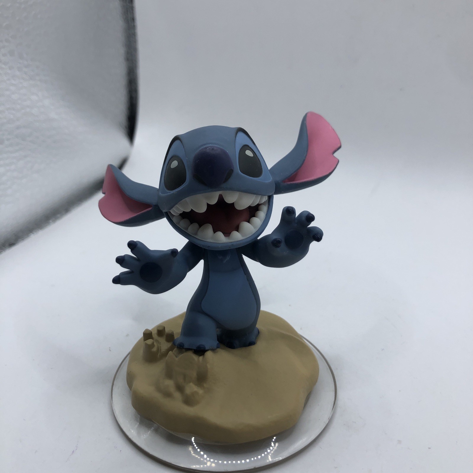 DISNEY INFINITY 2.0 Merida & Stitch Gaming Figure, Cake Topper Lot of 2