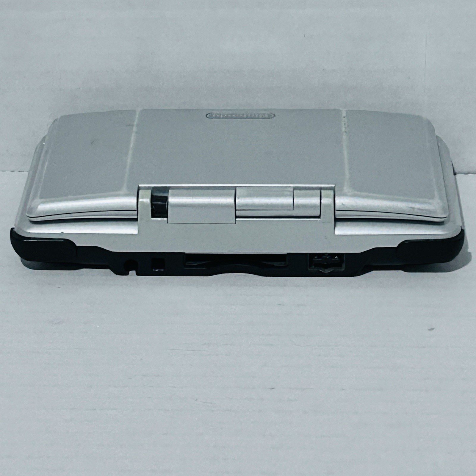 Nintendo DS NTR-001 Original Silver has Broken Hinge FOR PARTS OR REPAIR AS-IS