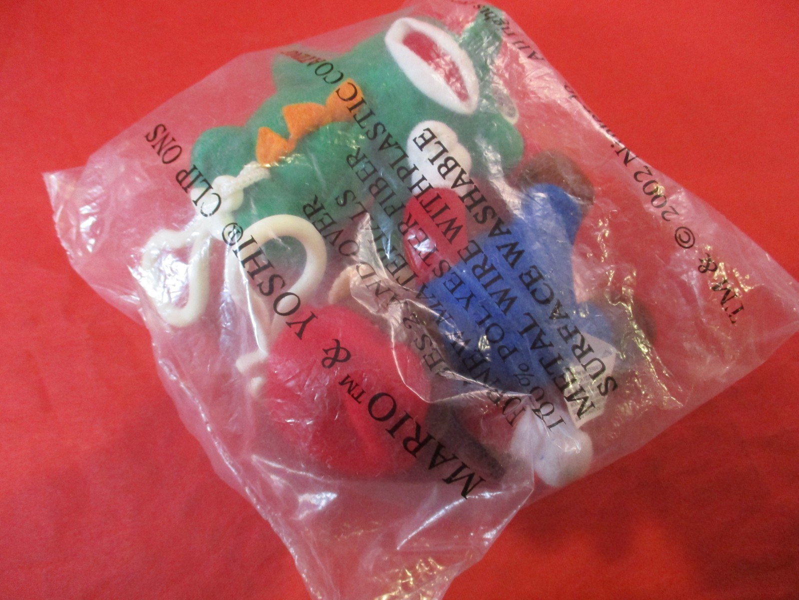 Mario & Yoshi Nintendo Clip-On Mini Plush Stuffed Figures BD&A Toysite NEW! 2002