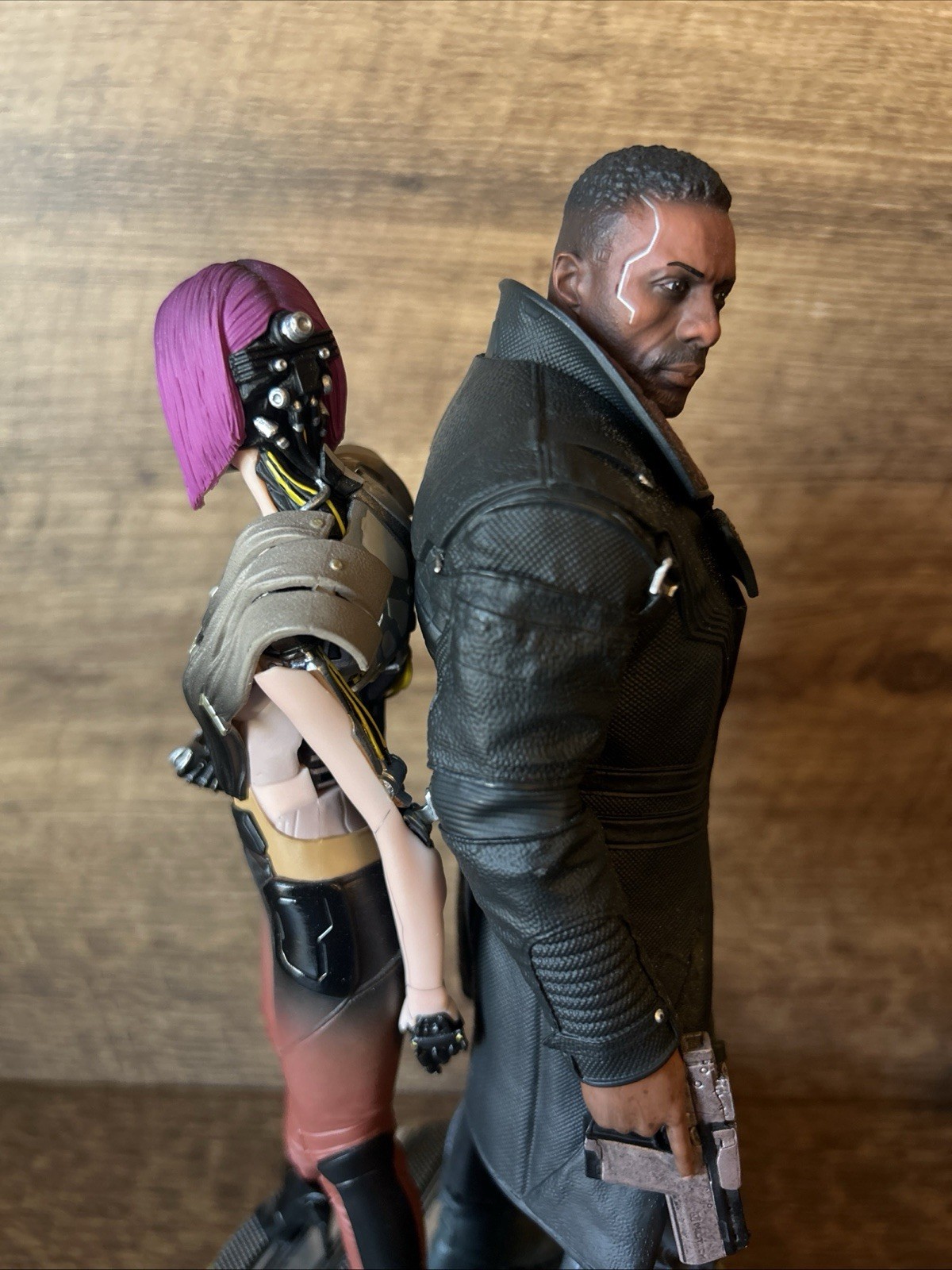 Cyberpunk 2077 Songbird & Solomon Reed Statue Only (Secret Agent) Idris Elba