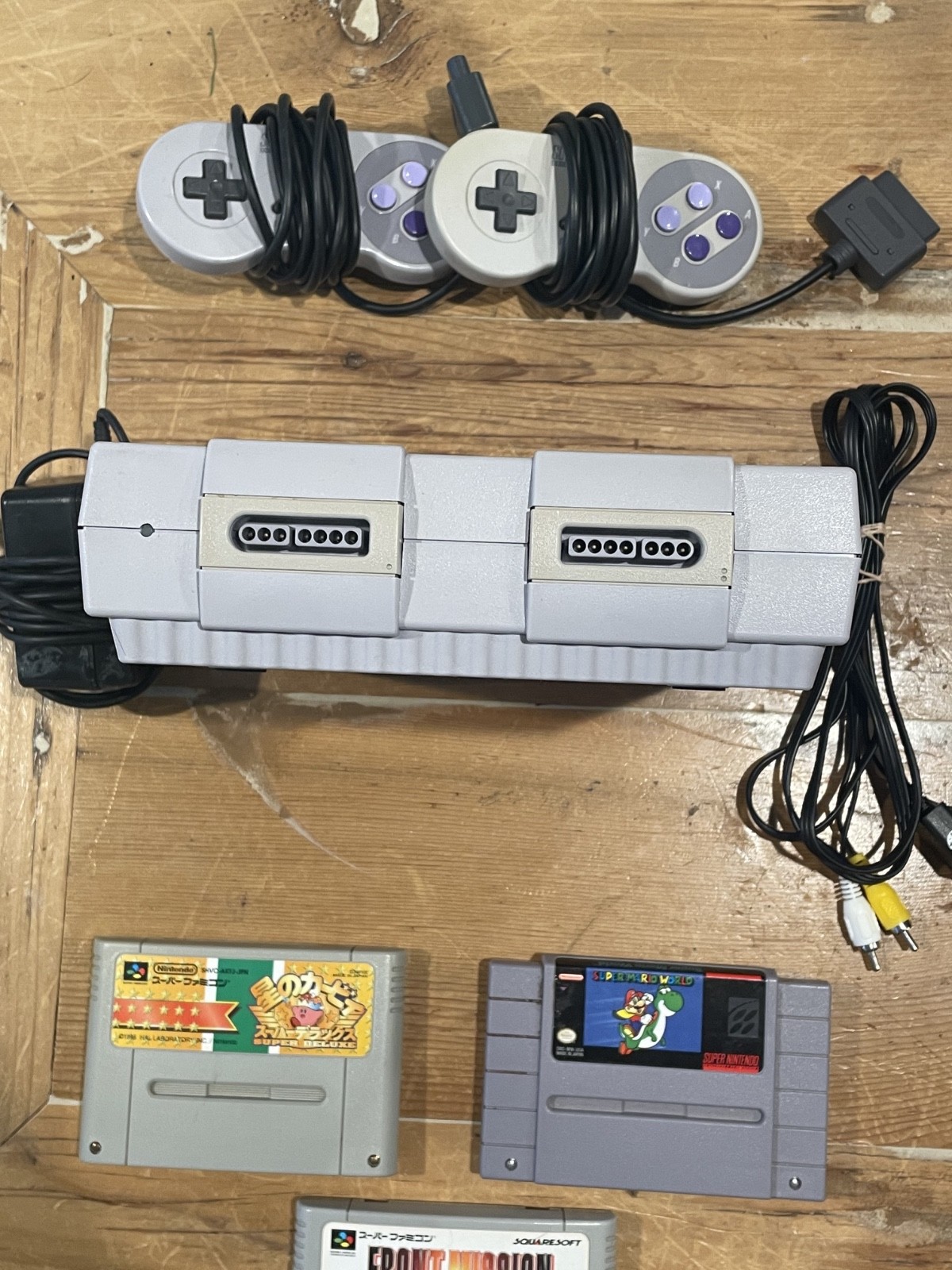 Nintendo SNES Home Console with Games (please read description)