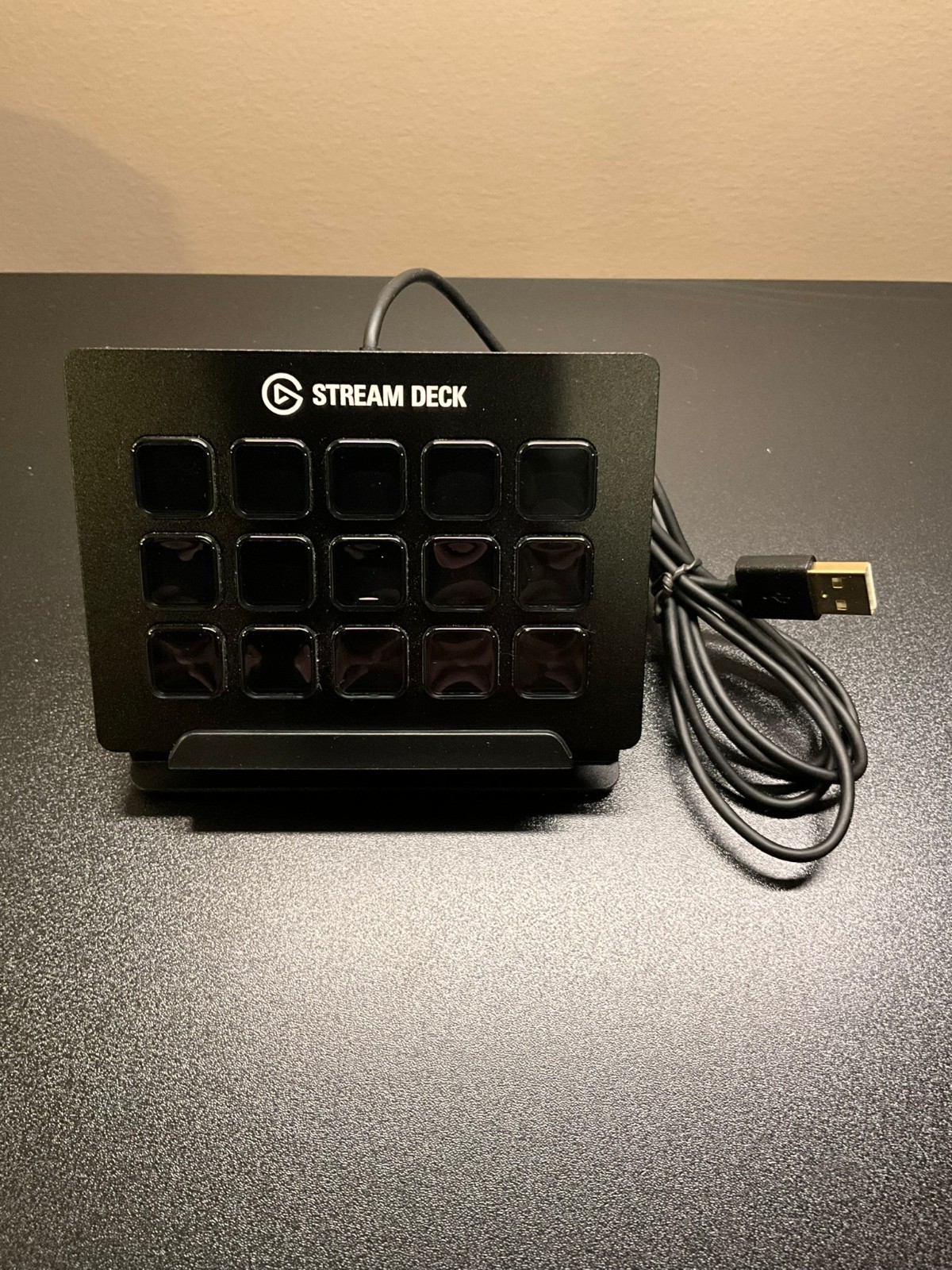 Elgato Stream Deck black 15 keys with stand 20GAA9902 – MINT COND