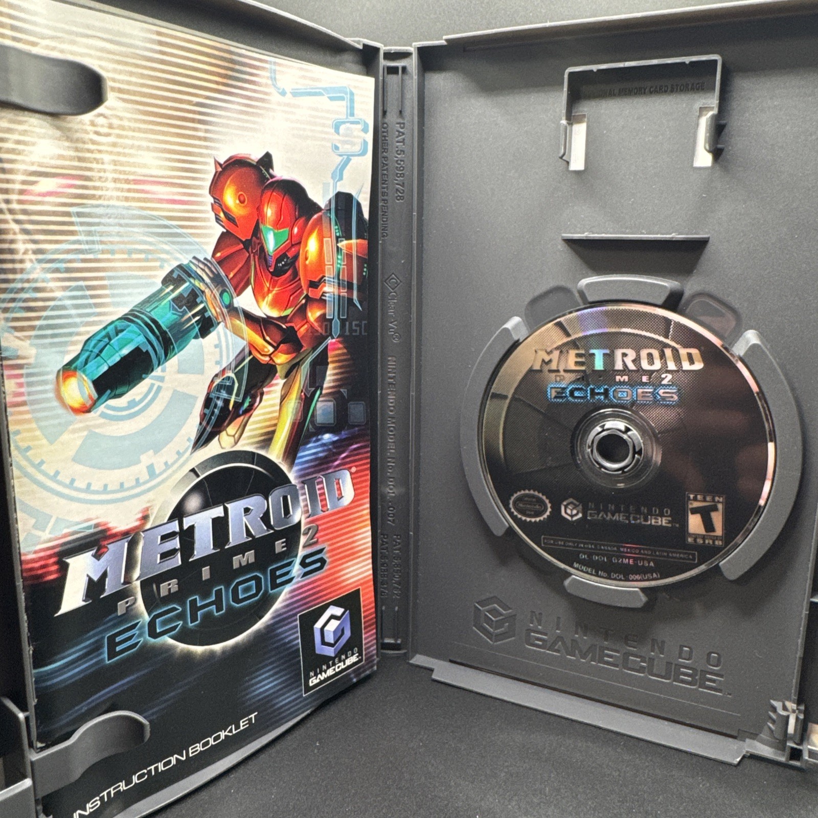 Metroid Prime 2: Echoes (Nintendo GameCube, 2004) CIB Complete TESTED