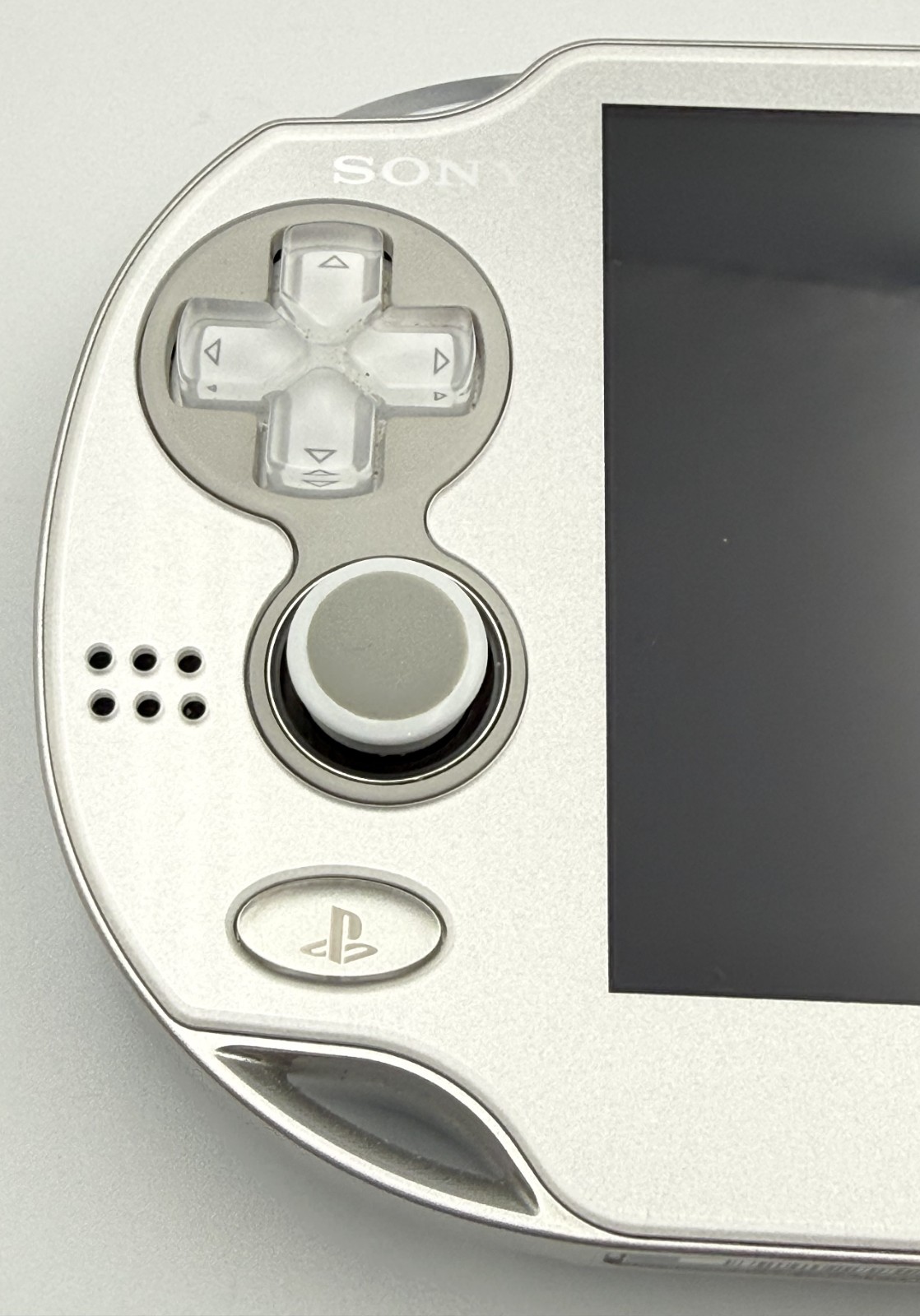 Sony PS Vita PCH-1000 PCH 1000 Console Silver w/16GB memory Very Rare – Mint