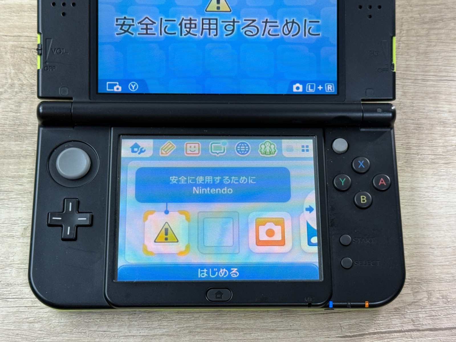 RANK B+ Nintendo New 3DS XL Lime Black Console Tested Japan ver D6208