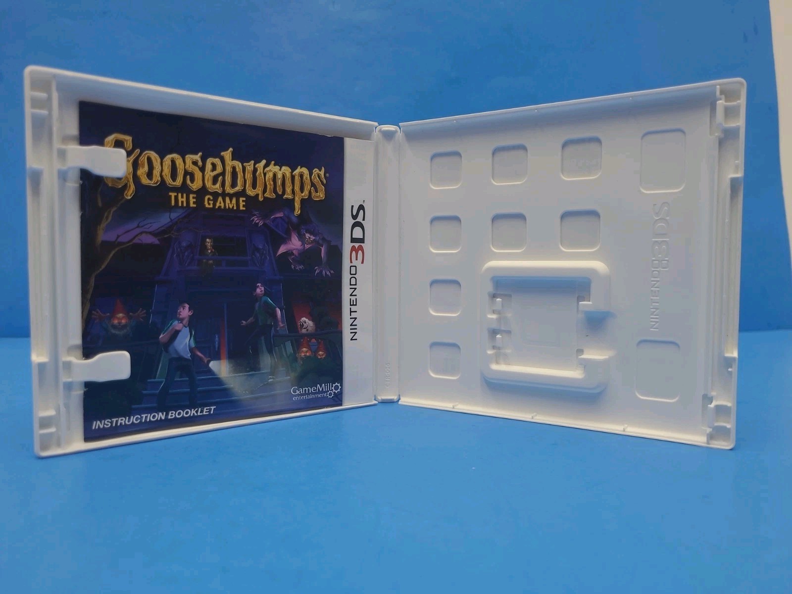 Goosebumps The Game (Nintendo 3DS) Original Case Only No Game /Authentic