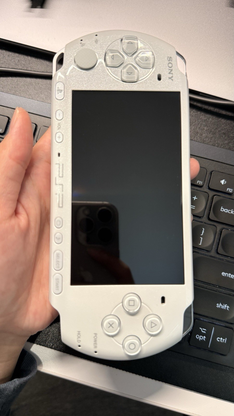 Sony PSP-3000 Handheld System Pearl White