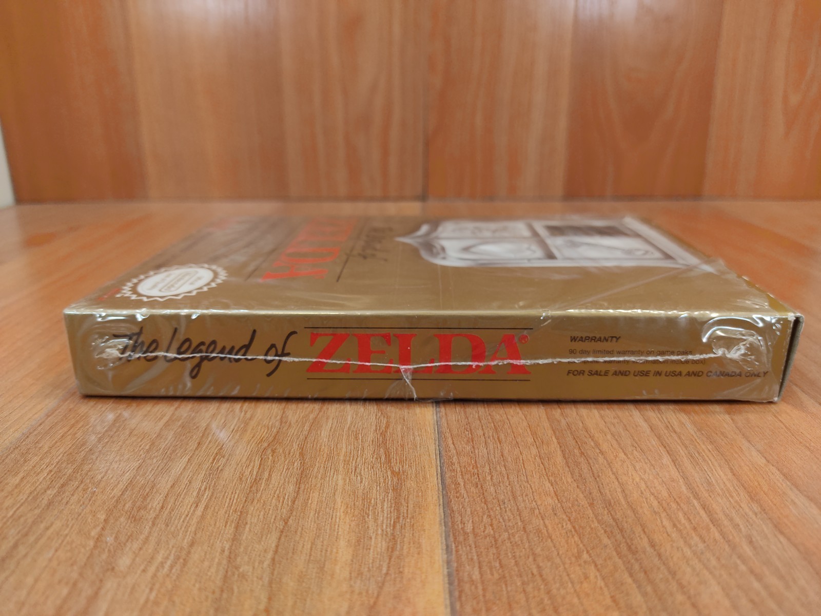 MINTY BOX CIB Legend of Zelda Oval Seal complete in nintendo nes lot Shrink Wrap