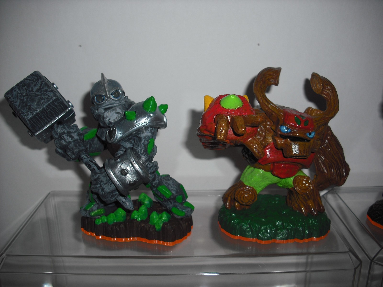 Skylanders Giants Set w/ Scarlet Ninjini, Pumpkin Eye Brawl, Granite Crusher