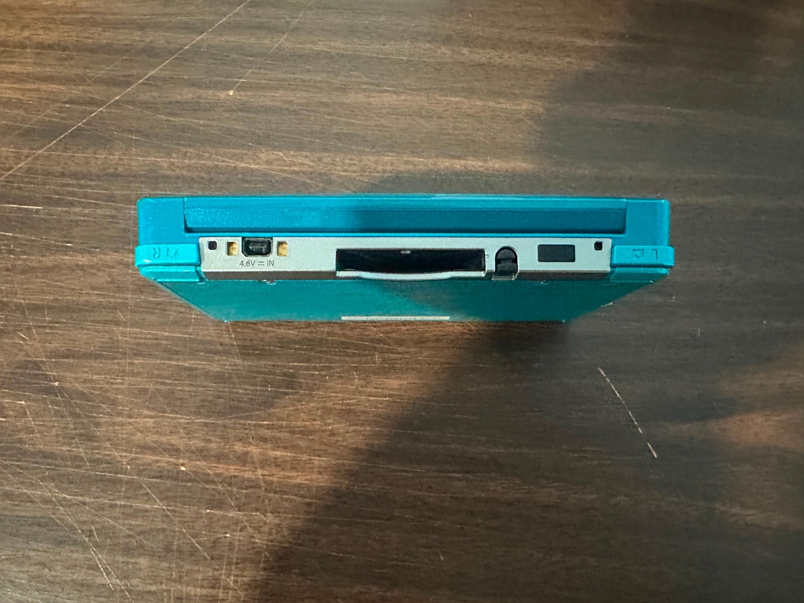 Nintendo 3DS Excellent Condition with Stylus, Memory card and Charger -Aqua Blue