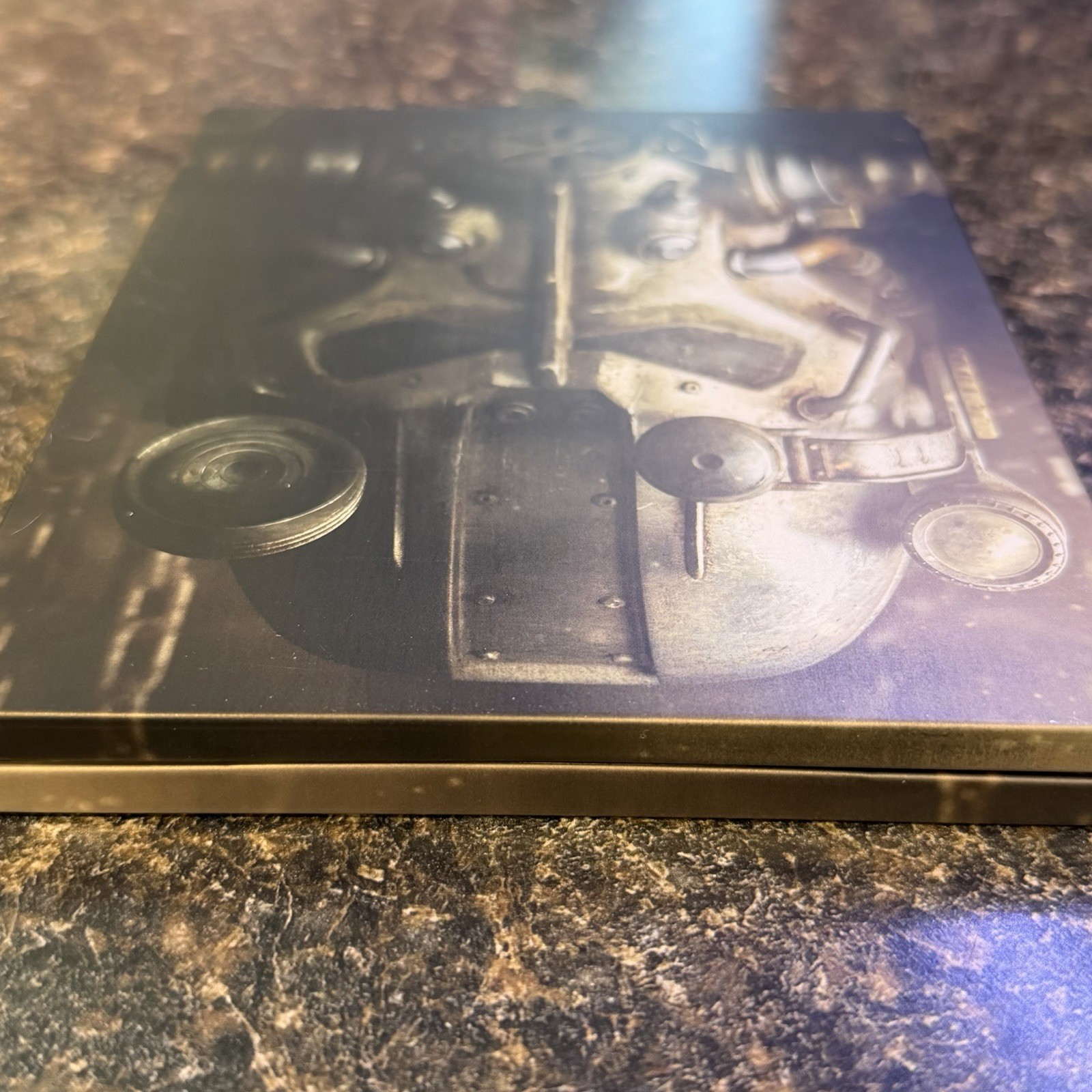 Fallout 4 (Microsoft Xbox One) Collector’s Steelbook Edition No Disc Broken Tab