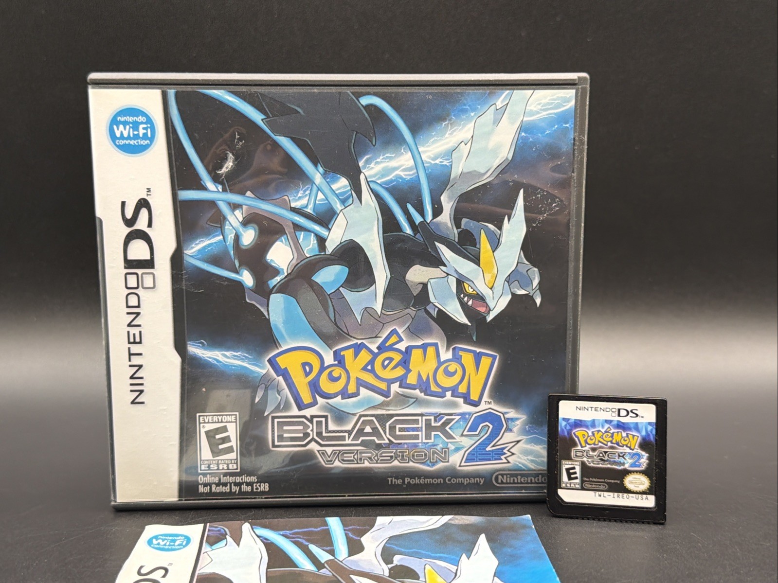 Pokémon Black Version 2 Nintendo DS With Manual Fast Shipping Authentic!