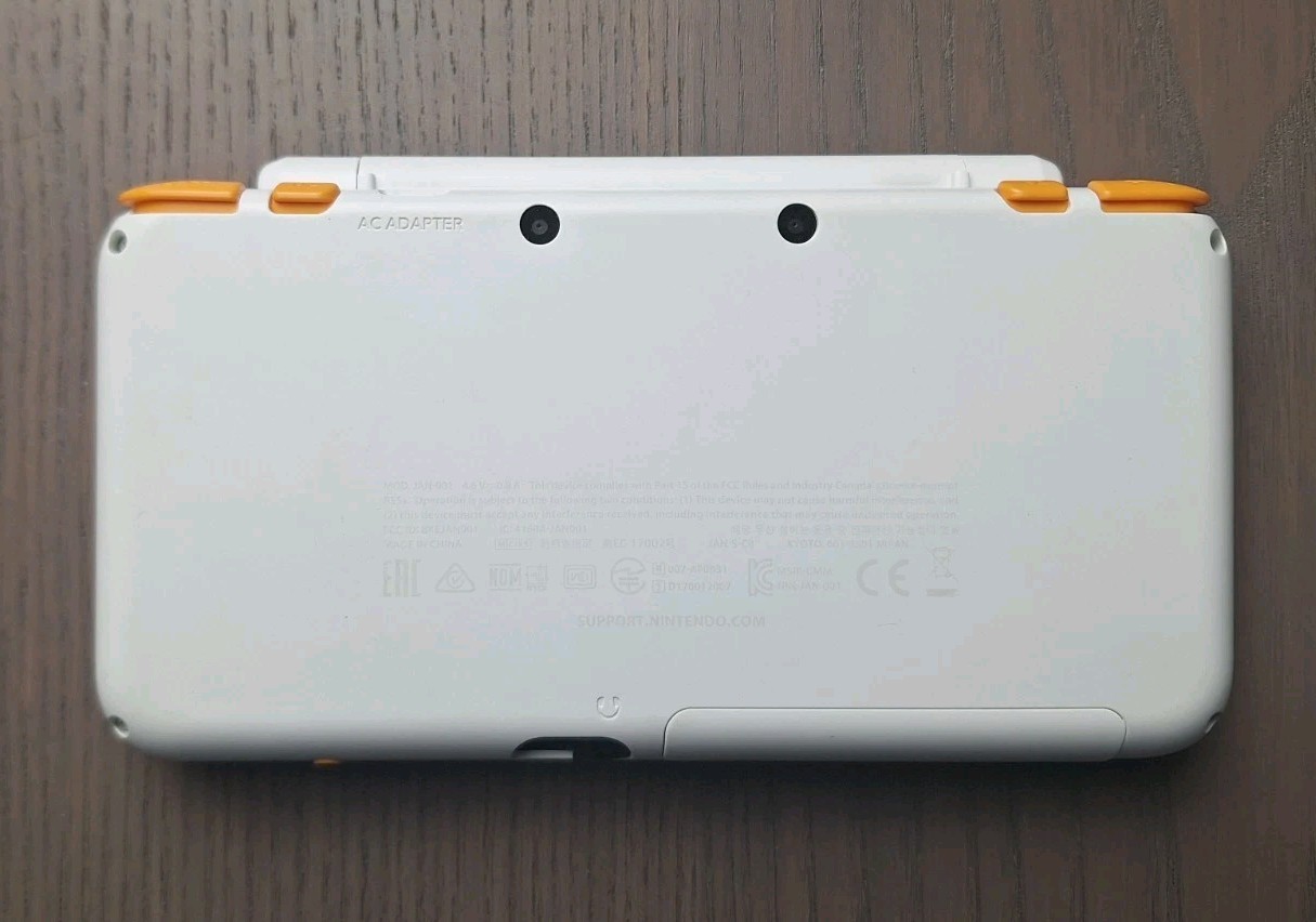 New Nintendo 2DS XL White Orange | Charger + 32GB SD Card | Region Free