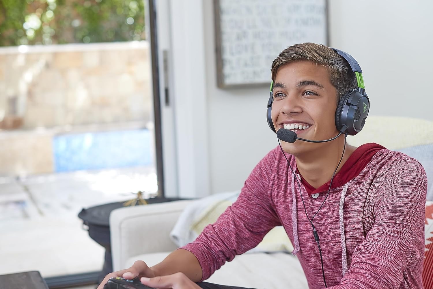 Versatile Recon 50 Gaming Headset with Adjustable Mic – Superior Sound Isolation