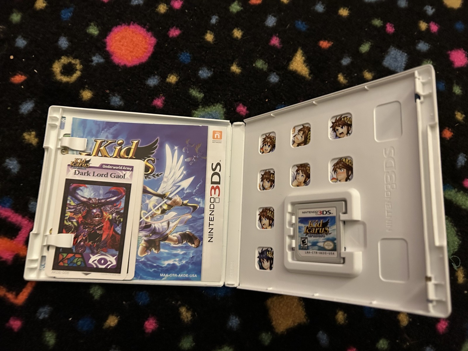 Kid Icarus: Uprising (Nintendo 3DS, 2012) CIB, tested/works, comes with cards!