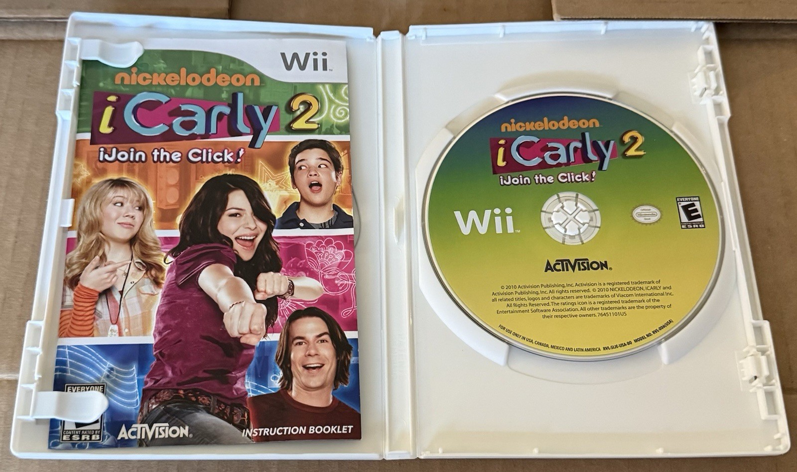 Bundle: Barbie, Action Girlz, Babysitting Mama, Purr Pals, ICarly (Wii) Complete