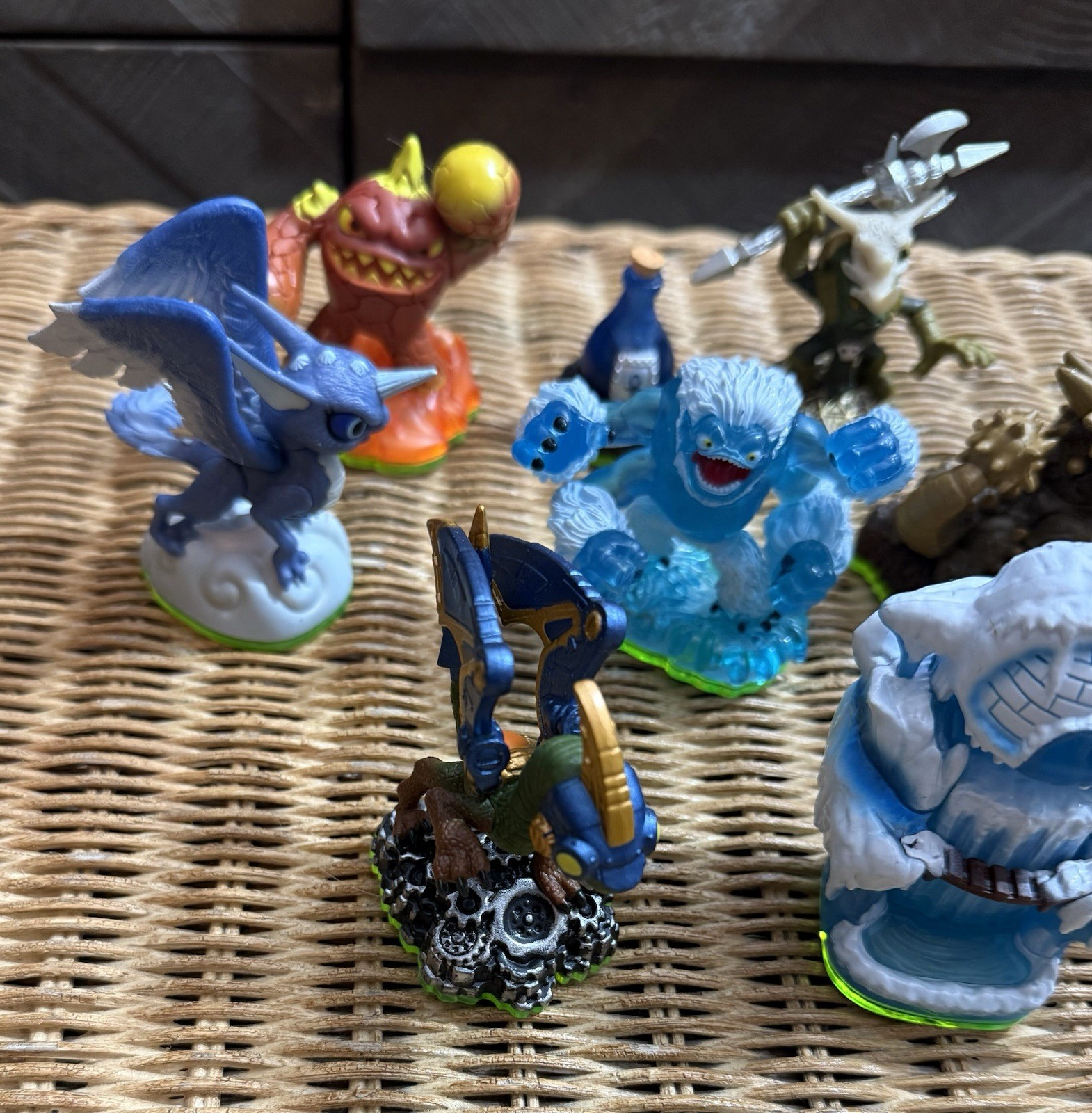10 Skylanders Ice Anvil Rain Voodood Healing Eruptor Whirlwind Bash Bam Tree