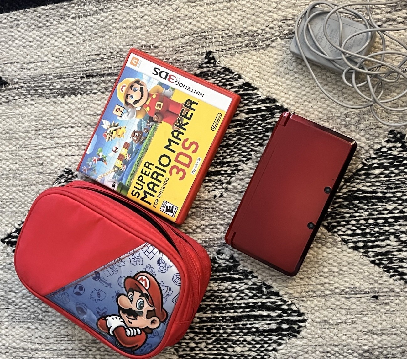 Nintendo DS 3DS in Red with Mario Case and Super Mario Maker Game