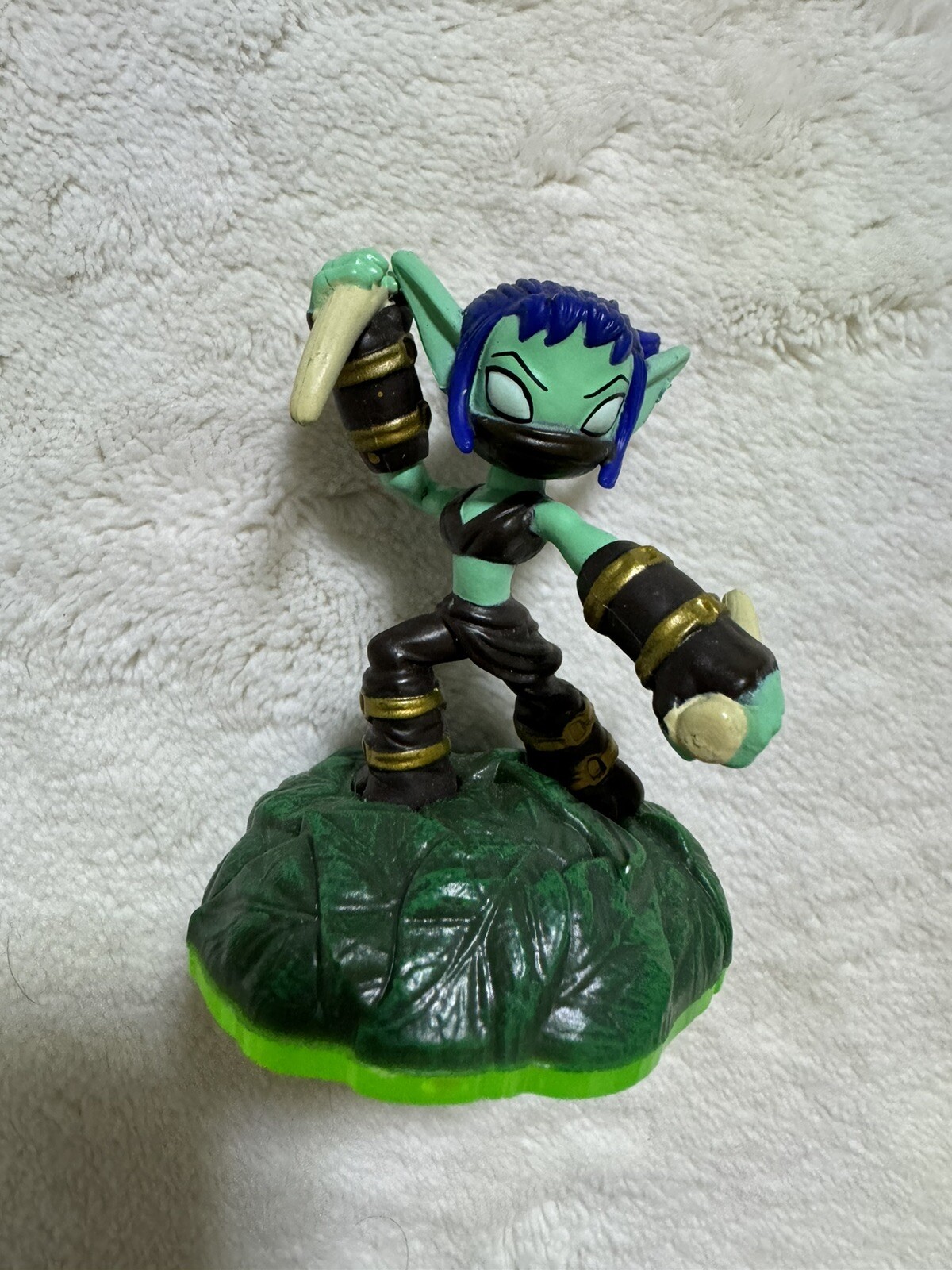 Activision Lot of 9 Green Base Skylander Figures 2011 Video Game Toys
