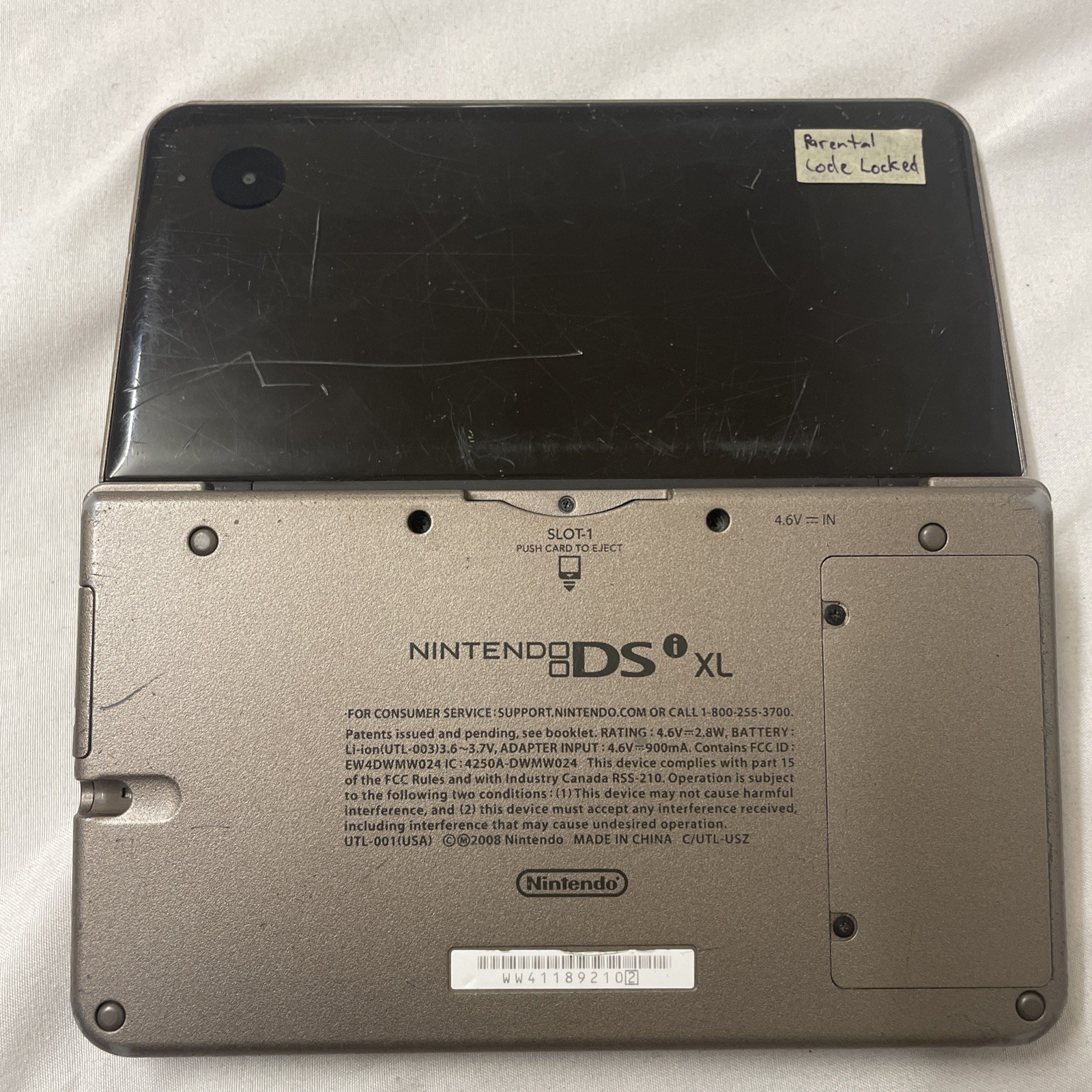 Nintendo DSi XL – Bundle – READ