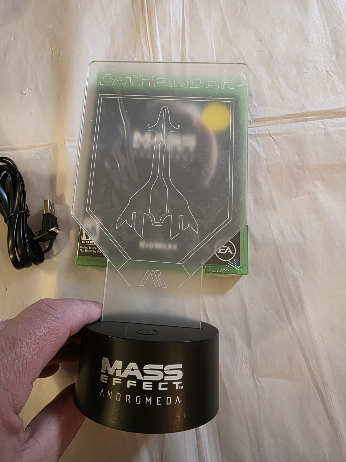 Bioware MASS EFFECT Andromeda Pathfinder LED Lamp Loot Gaming W/ Game Sealed !!