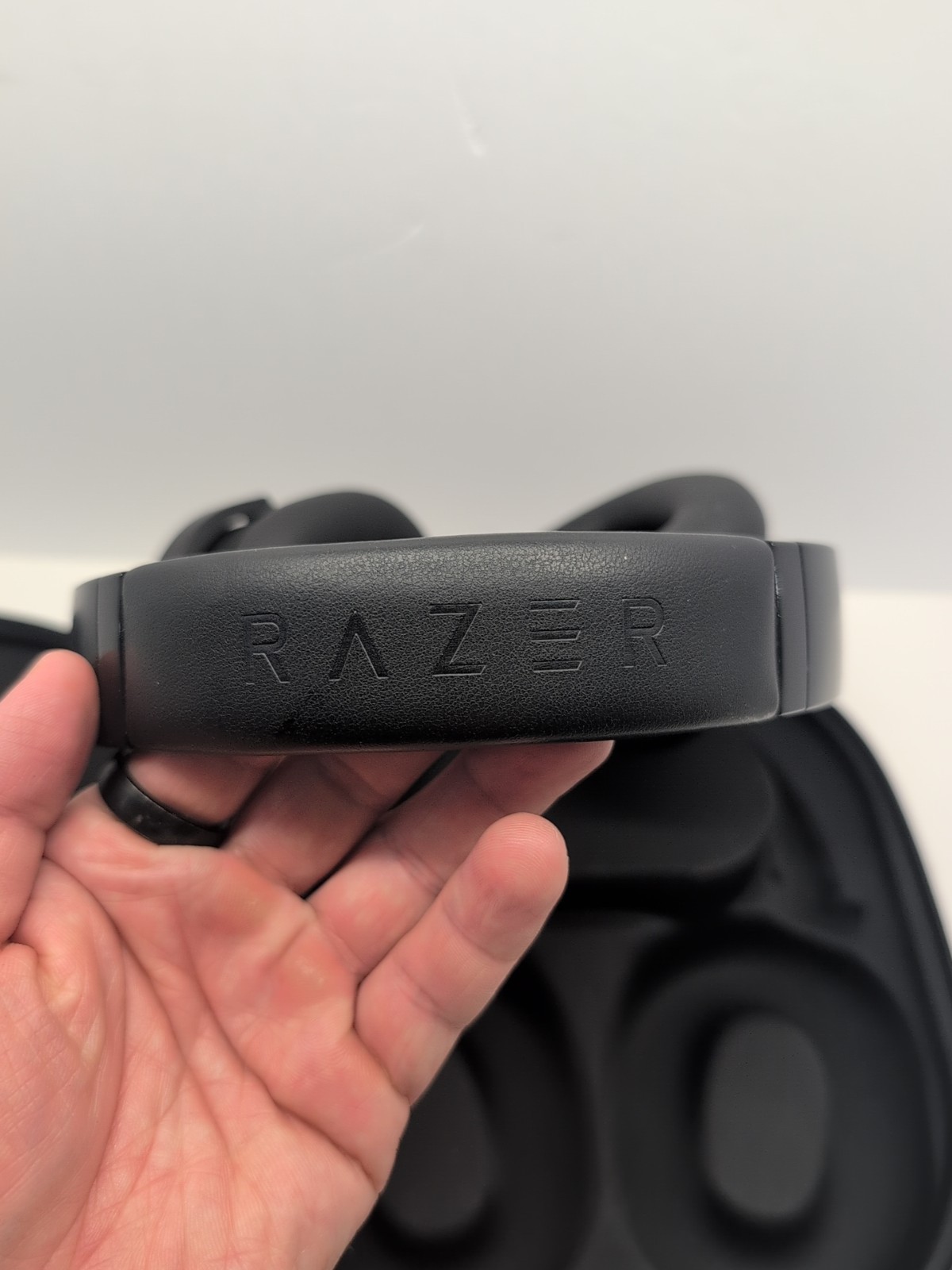 Razer Barracuda Pro Wireless Gaming Headset for PC/Console Hybrid ANC Tested #9