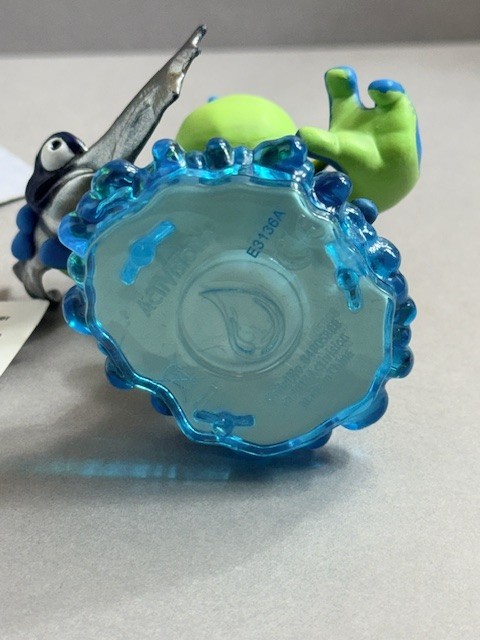 Skylanders Swap Force Figure Card Rip Tide Water Activision Series 3 X-Box 360