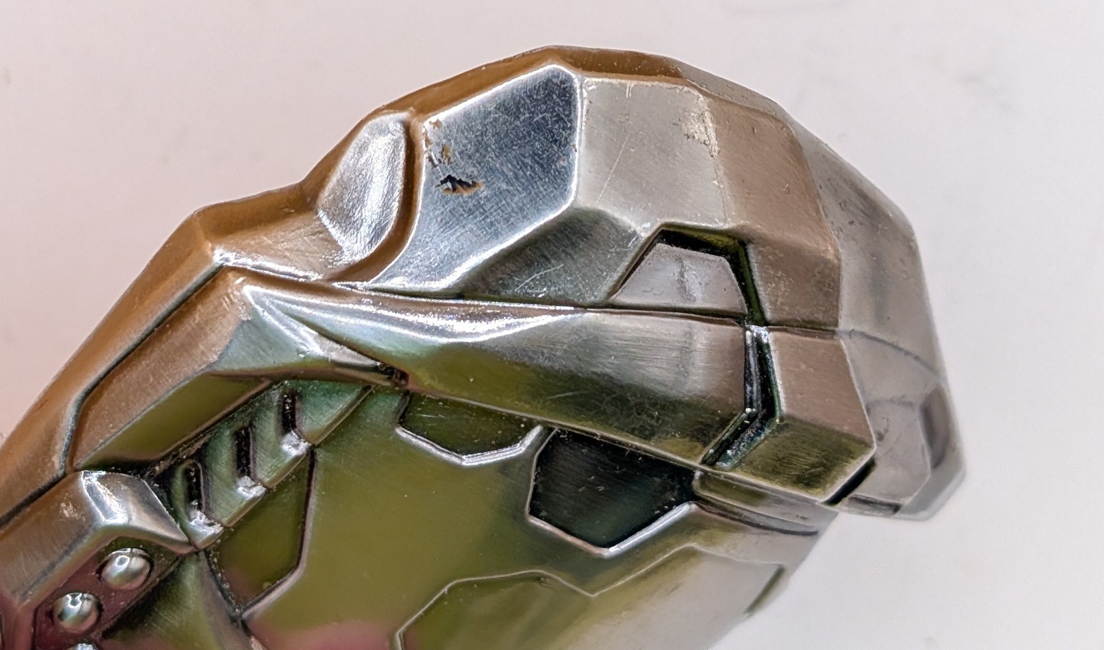 Microsoft Xbox Halo 3 Master Chief Helmet Belt Buckle Silver Tone 2009