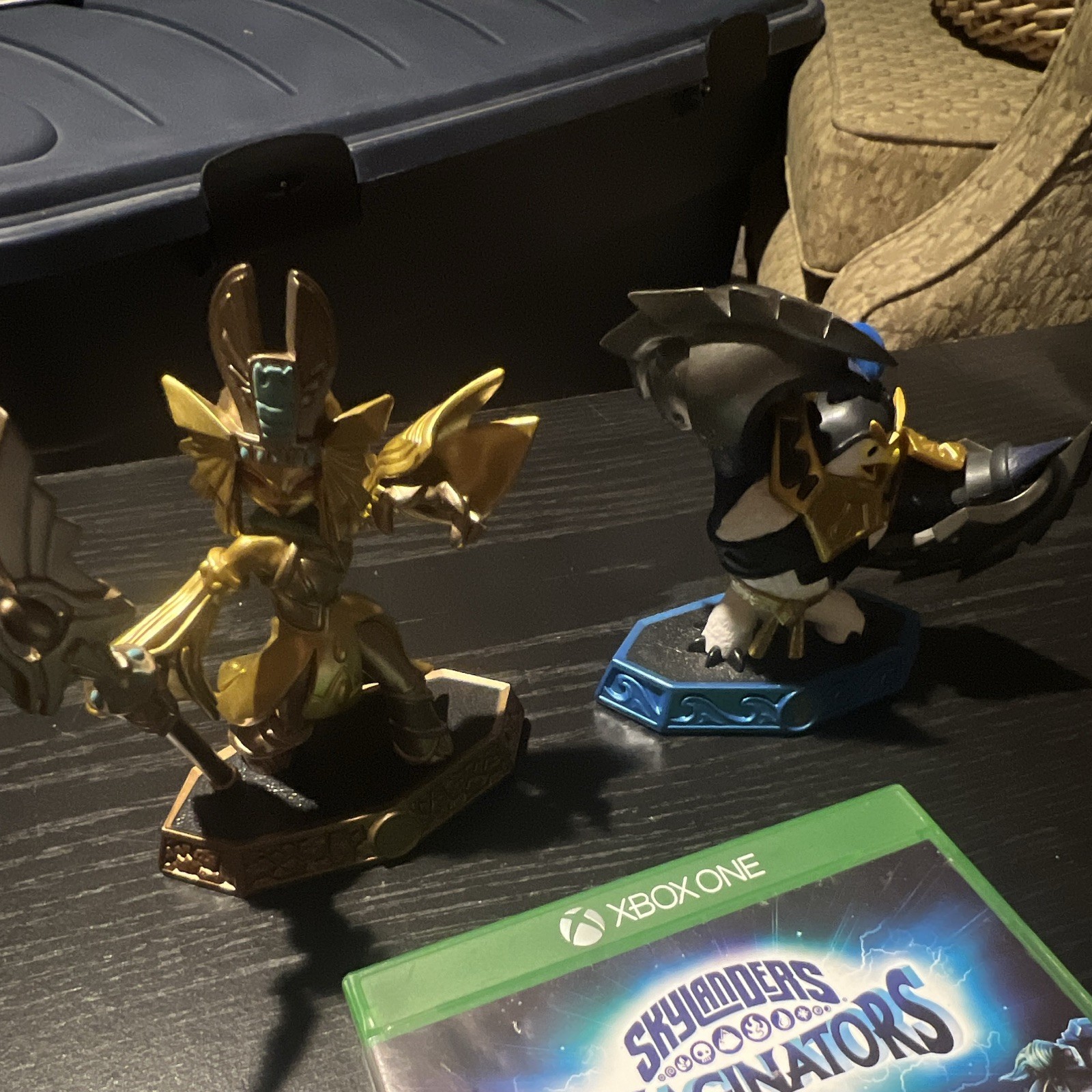 Activision Skylanders Imaginators Xbox One game disc w/ case, King Pen figure