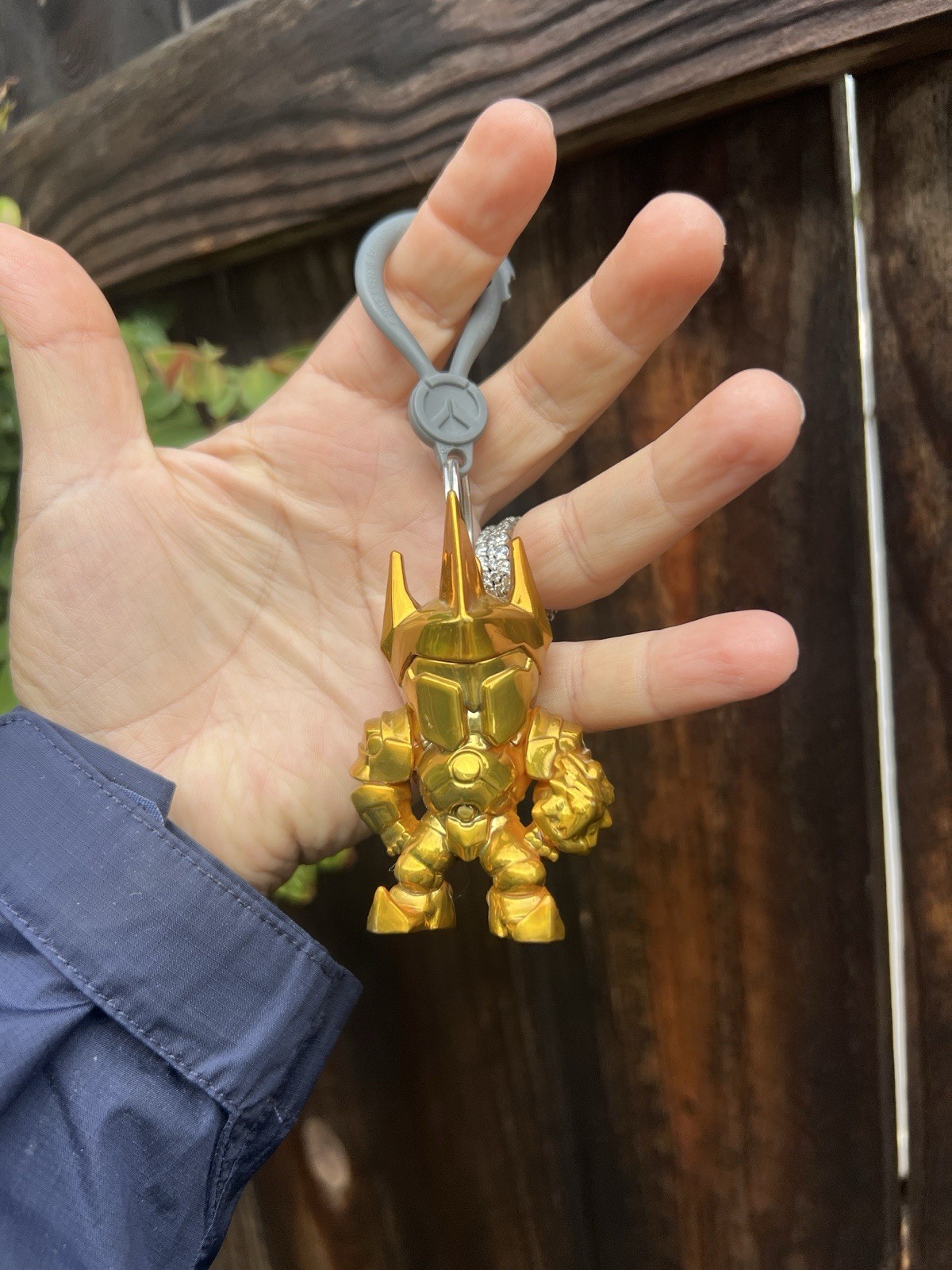 Overwatch Reinhardt Gold Backpack Hanger Keychain Clip