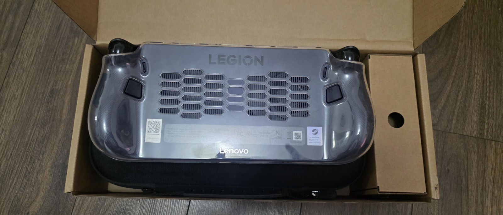 Lenovo Legion Go S 2TB SteamOS, Hard Case, Cover Case, Charger, Warranty.