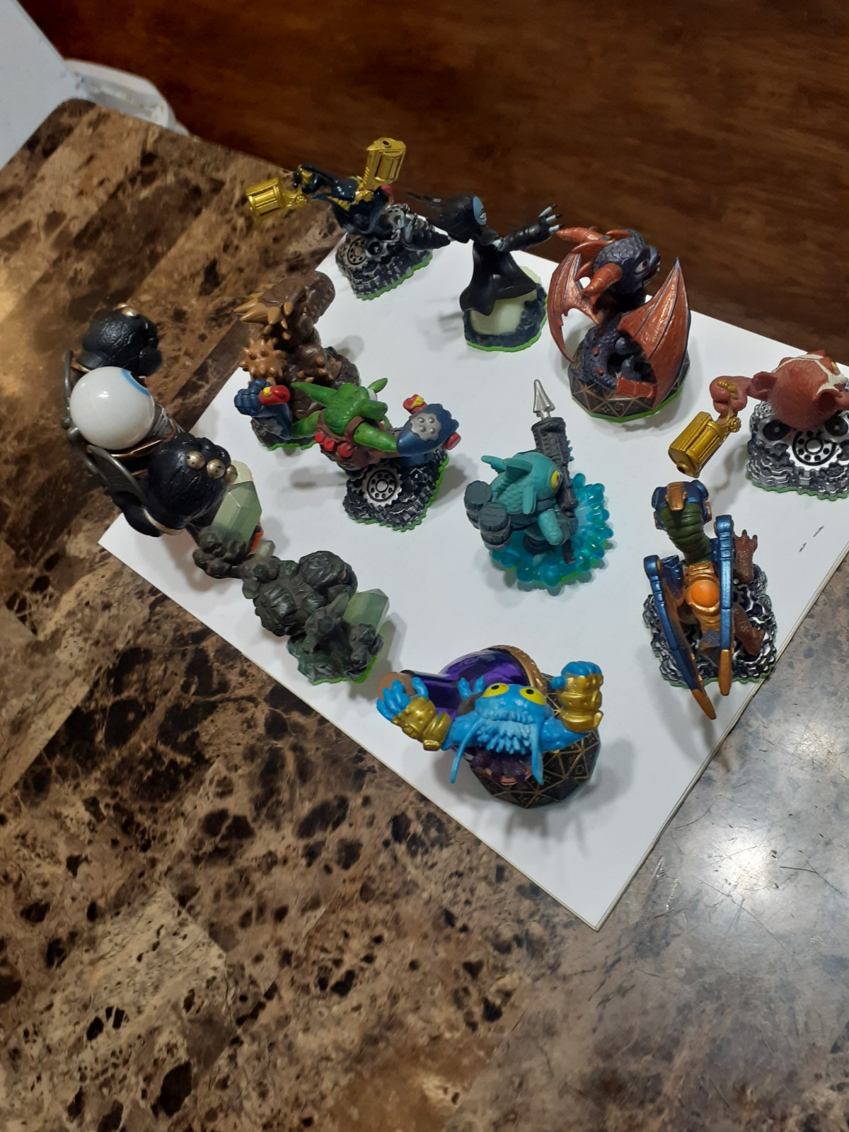 1 MIX LOT OF 11 ACTIVISION SKYLANDERS SUPERCHARGERS CHARACTERS ORIGINAL ITEM