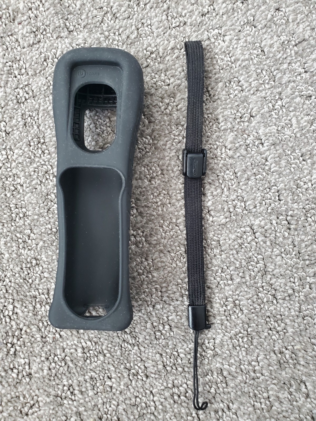 OEM Black Wrist Strap + Rubber Silicone Remote Sleeve NINTENDO WII Official