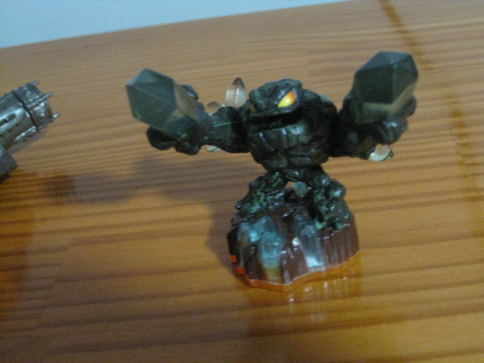 Skylanders Giants Lightcore Prism Break Crusher & Dragonfire Cannon Figures Lot