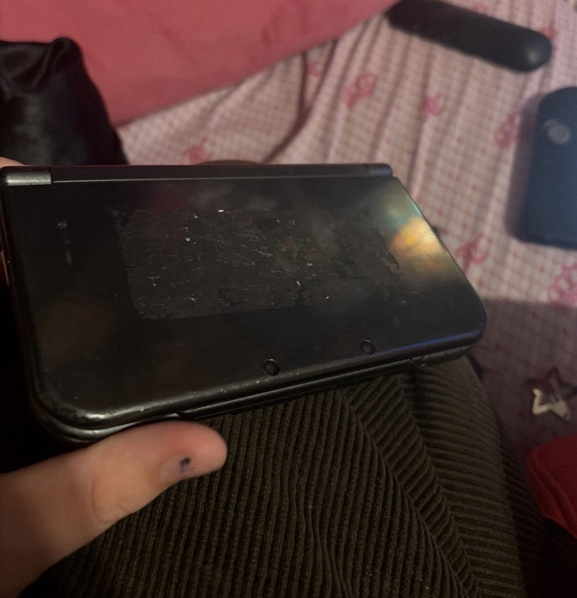 New 3DS XL Black Pokémon Solgaleo/Lunala Edition, and gray new 3ds xl