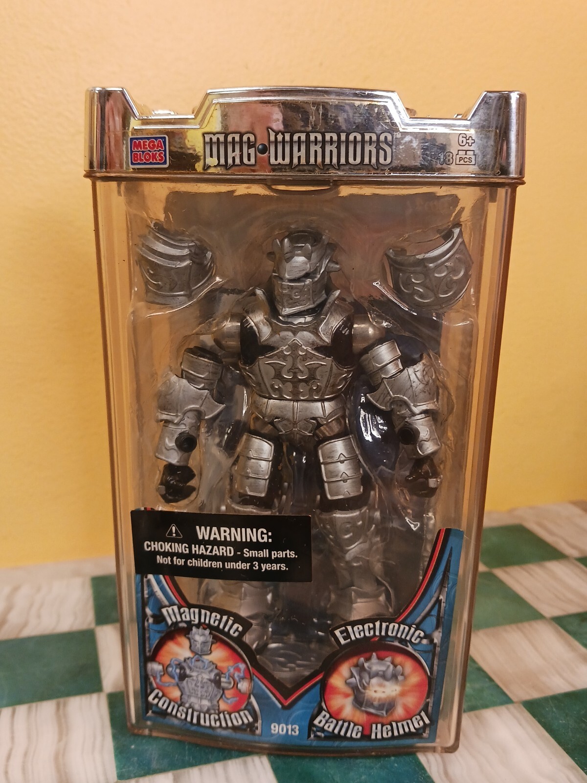 Mega Bloks Mag Warriors Hawkblade Action Figure 9013 New Sealed Vintage 2005 Toy