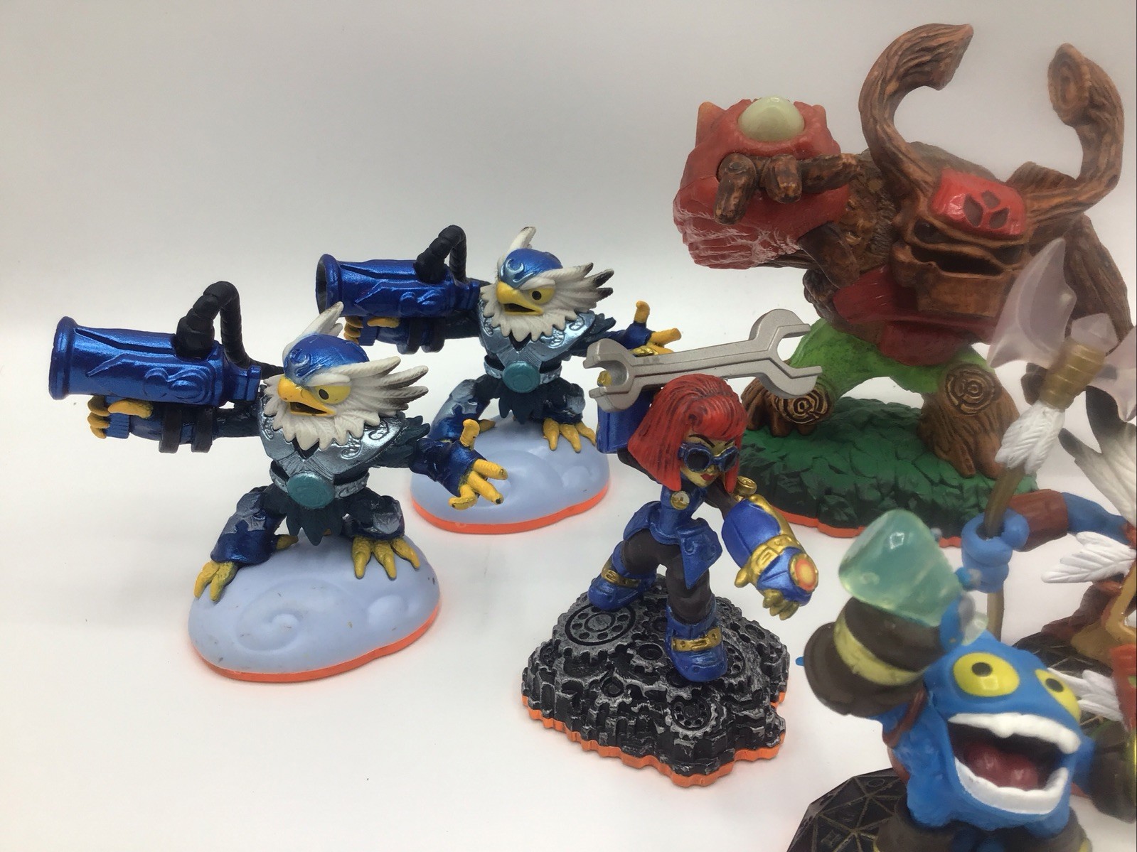 Lot of 8 – Skylanders Giants Tree Rex-Cynder-Flashwing-Pop Fizz
