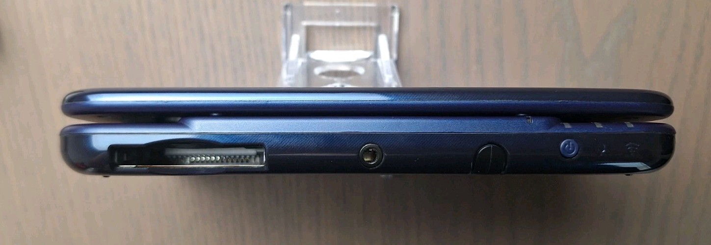 New Nintendo 3DS XL Metallic Blue Charger + 32GB SD Card | Region Free TOP IPS