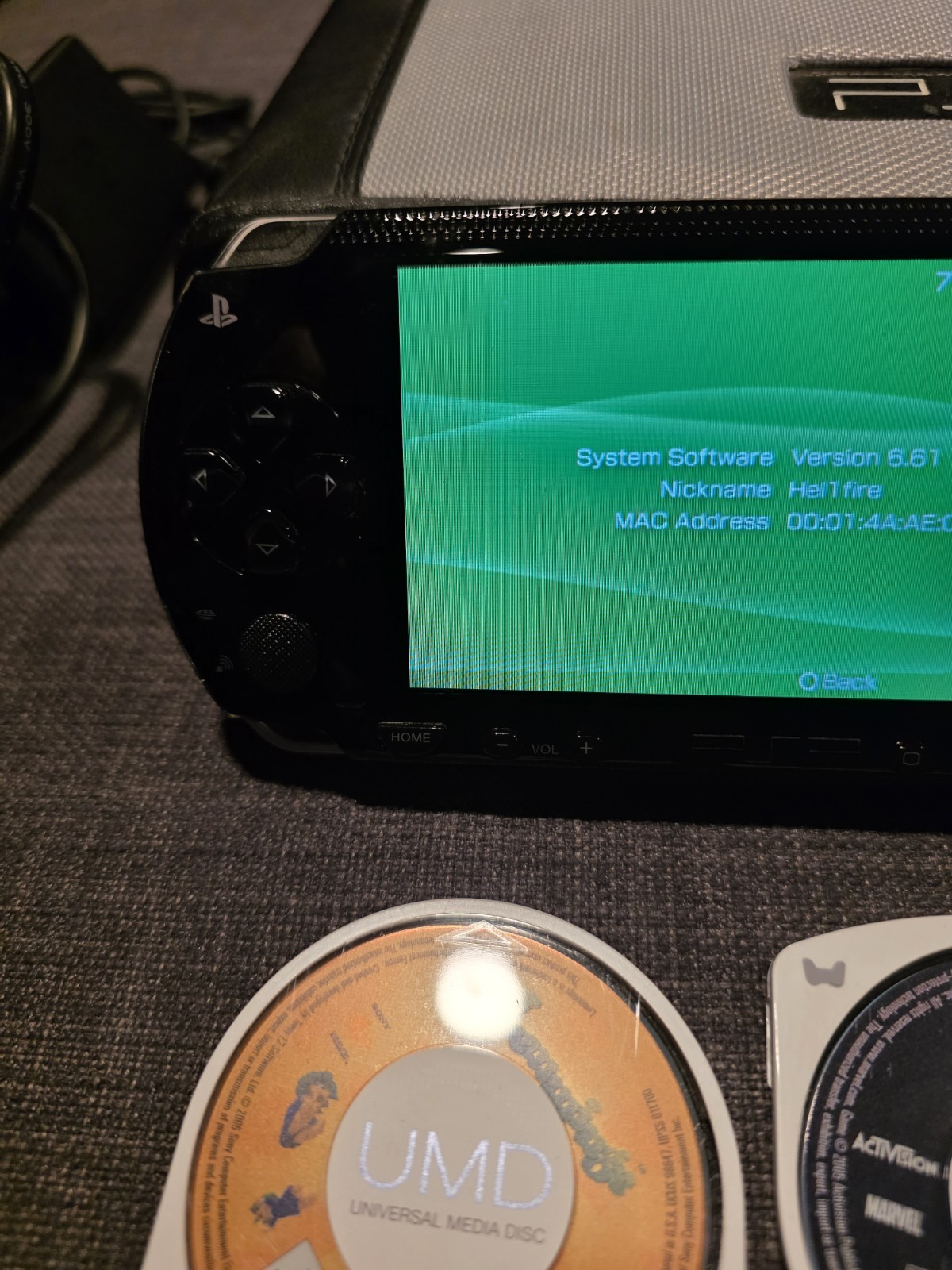 Sony PSP-1001 Black, Oem Charger, 5 Games – Darkstalkers, Xmen, Twisted Metal