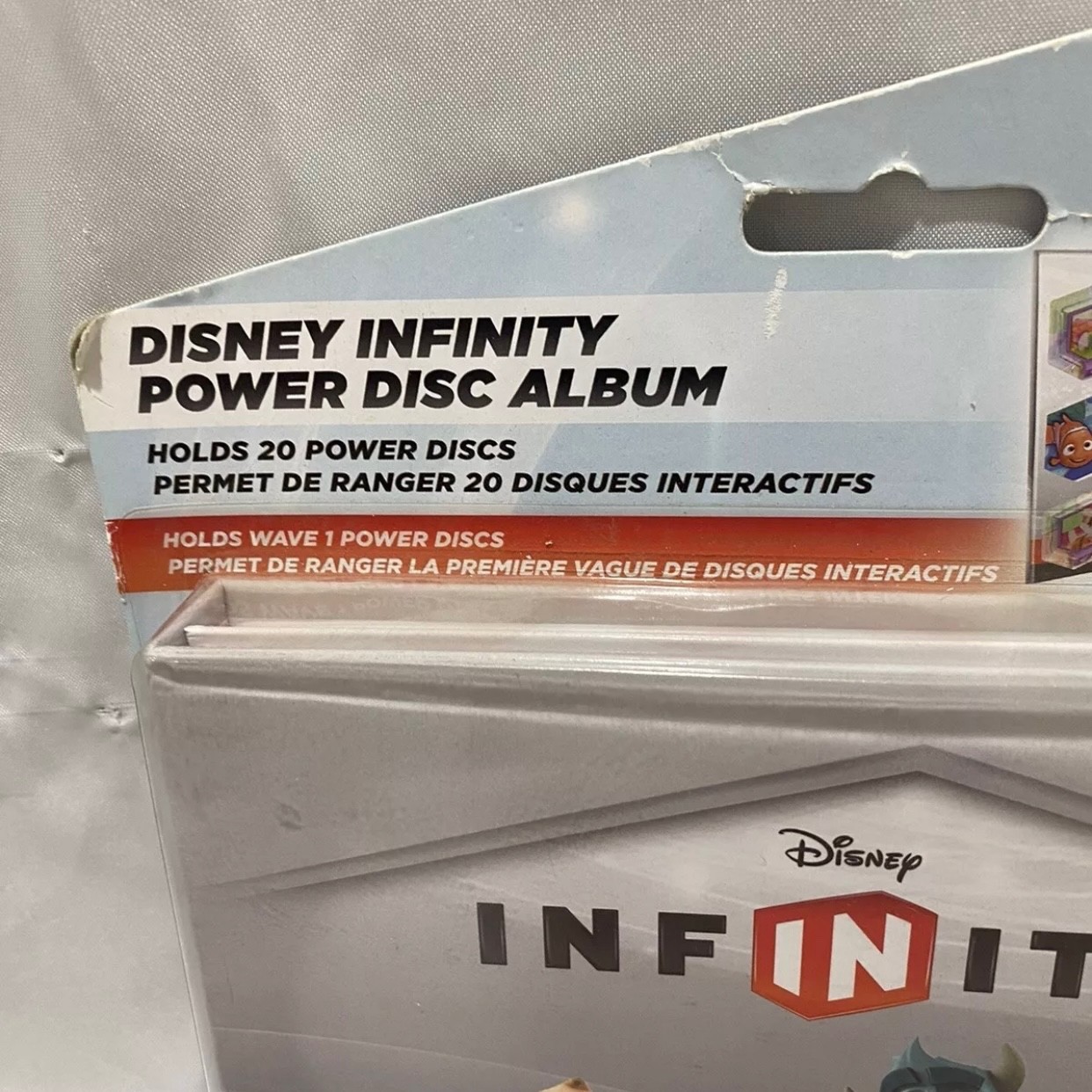 Disney Infinity 2.0 Power Disc Album Storage Case Collector Book Video Game