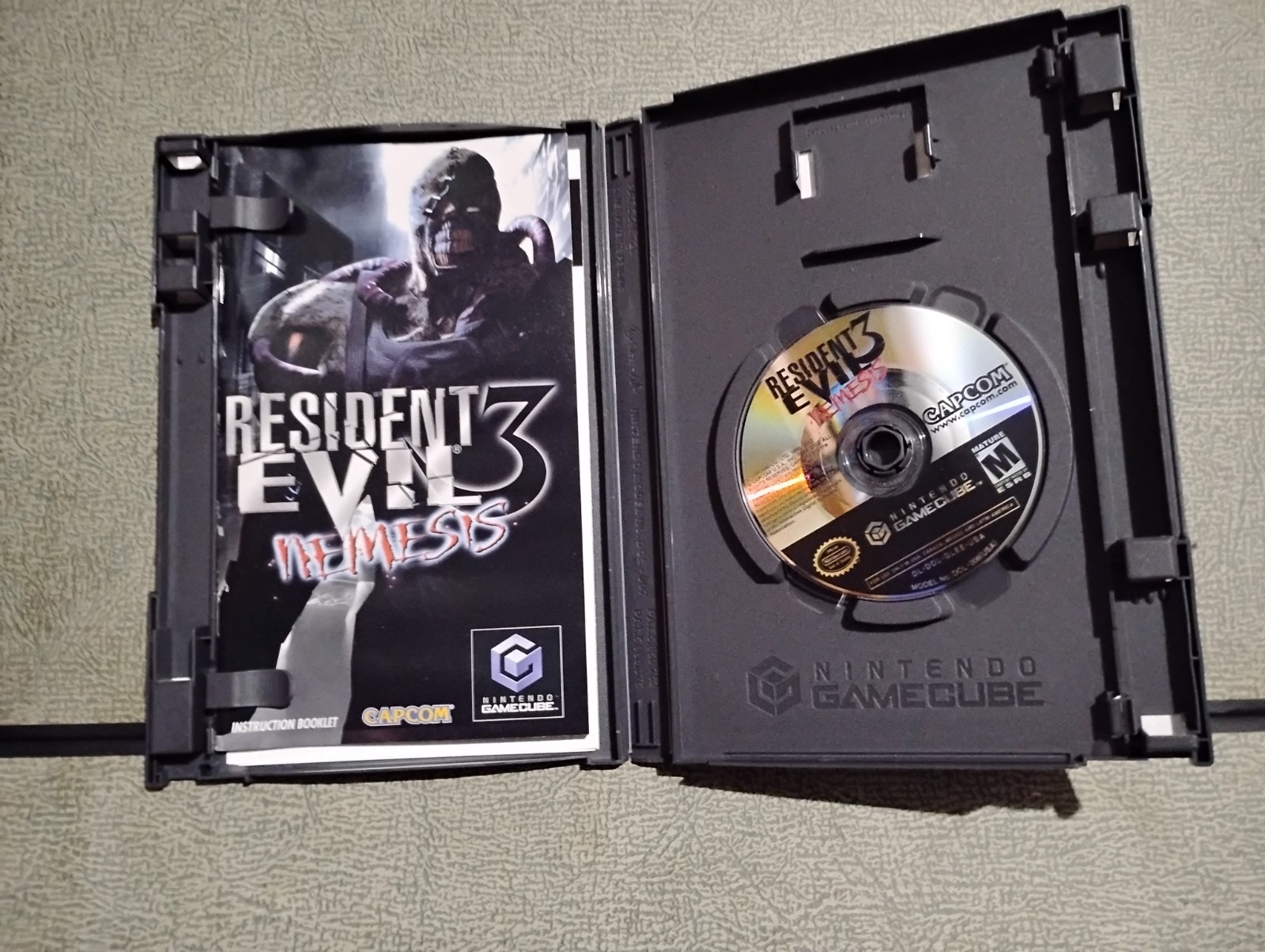 Resident Evil 3 Nemesis GameCube CIB