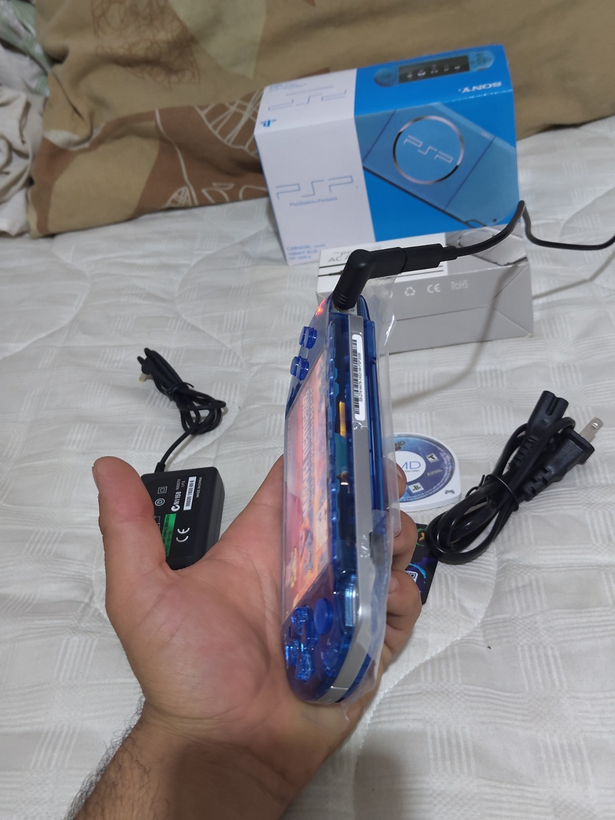 Sony PSP transparent blue with 32 GB plus games plus USB-C adapter NEW