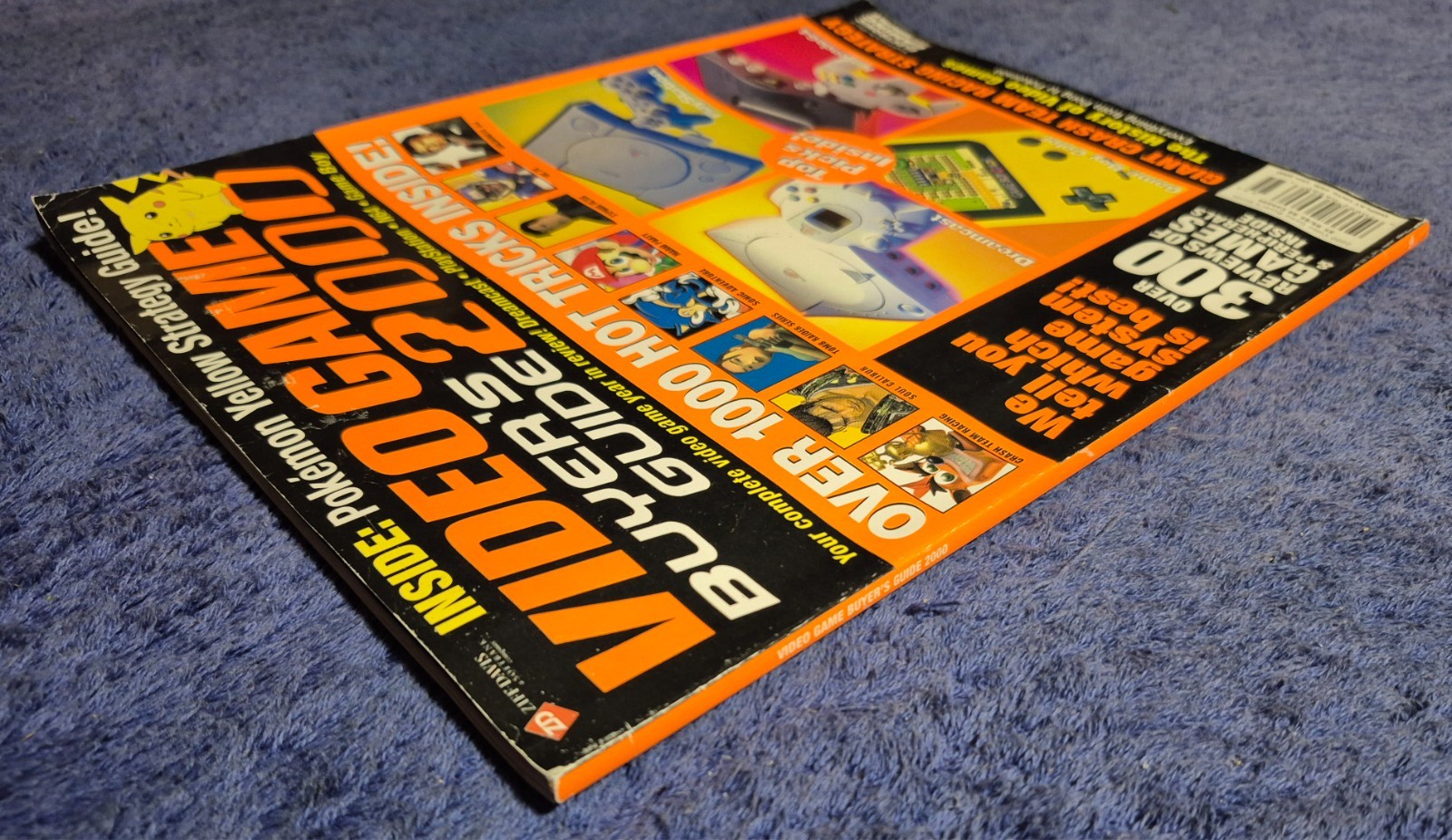 VIDEO GAME BUYER’S GUIDE 2000 ELECTRONIC GAMING MONTHLY DREAMCAST PLAYSTATION